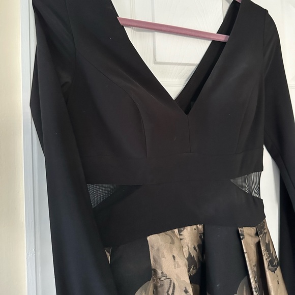 Beautiful Evening Dress 🖤 Size 6 - Picture 6 of 7